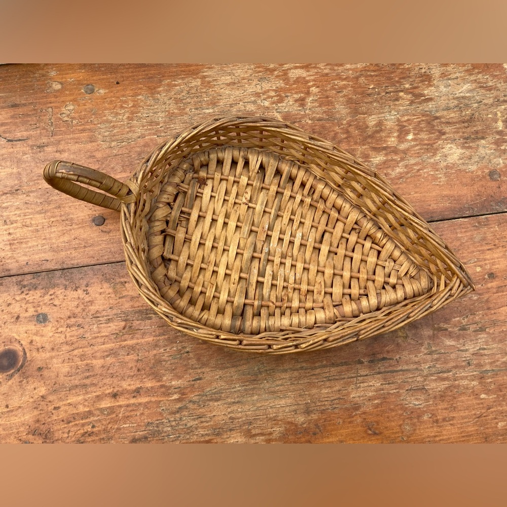 leaf basket - Picture 2 of 3